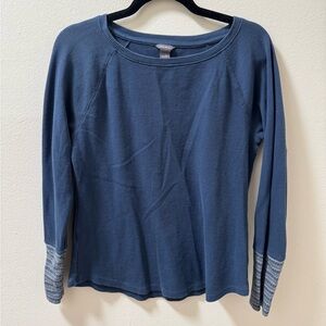 Eddie Bauer Blue Pattern on Long Sleeve Size Medium
